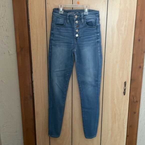 American Eagle Buttonfly Skinny - Picture 2 of 3